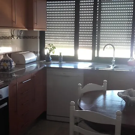 With 2 Bedrooms In Lagos, With Wonderful Sea View, Balcony A Lagos